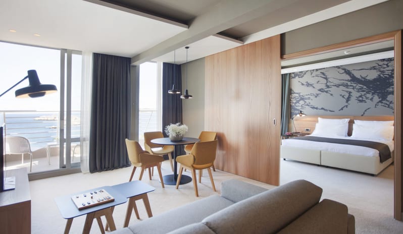 HOTEL DUBRONIK PALACE - EXECUTIVE SUITE LIVING ROOM